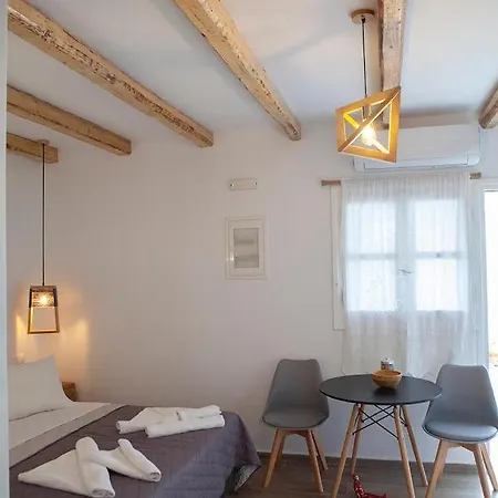 Flisvos Laguna House Apartamento *
